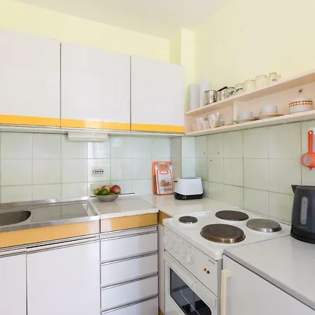 Dion Apartman *
