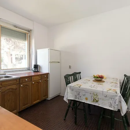 Dion Apartment *