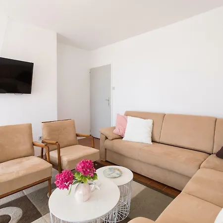 Dion Apartment Krk Town
